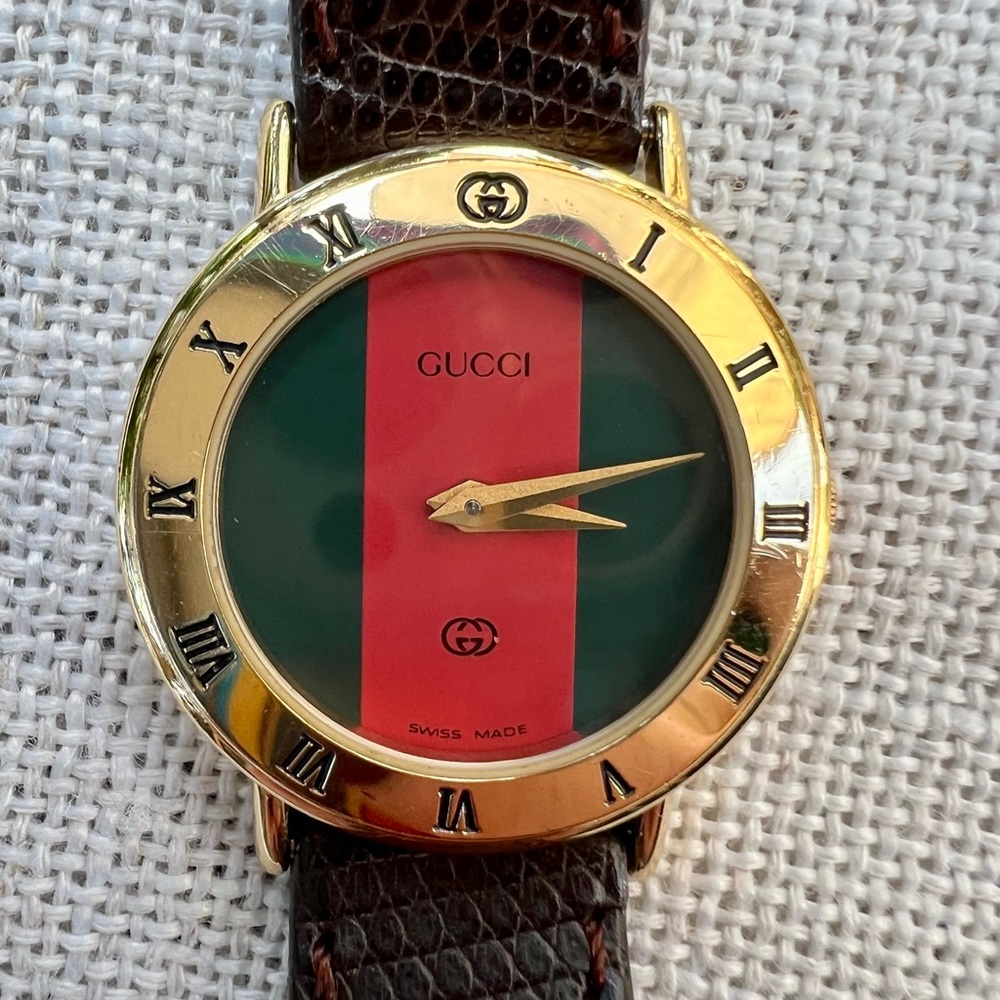 Real Vintage Gucci watch with Traditional Gucci green & red face